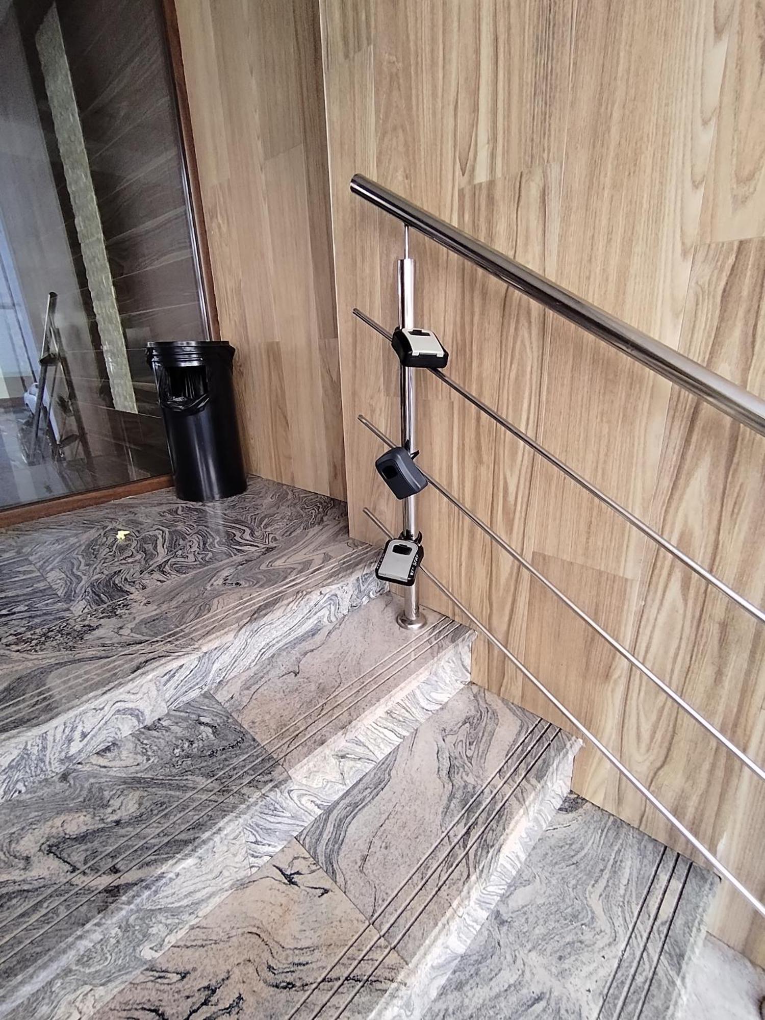 Luxury Coresi Area Apartament *